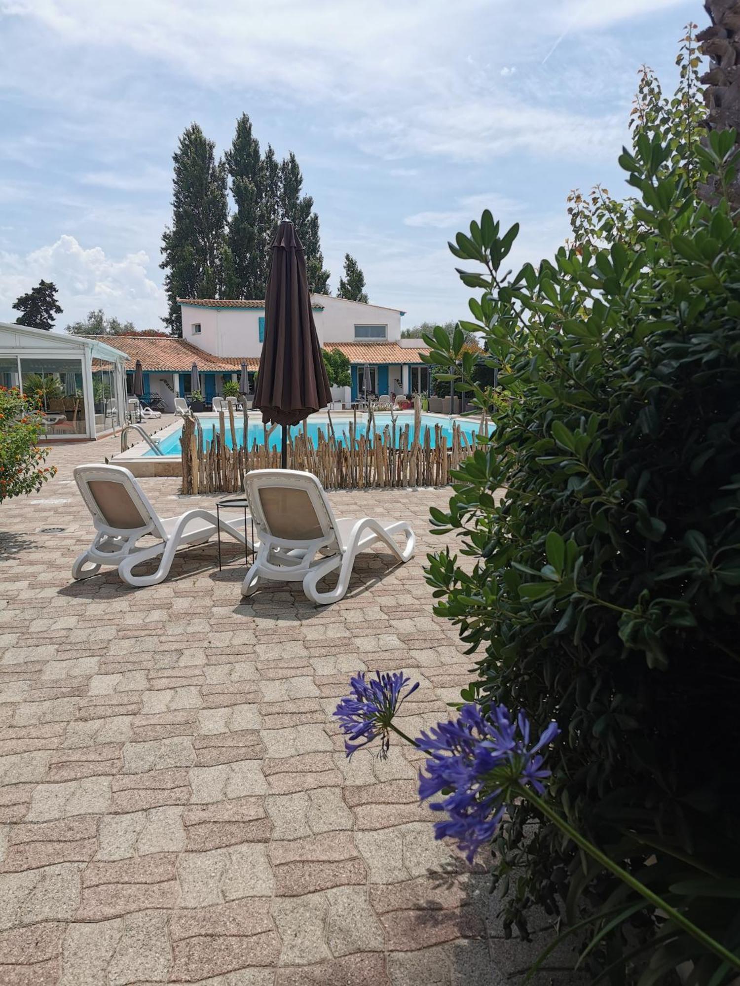 L'Auberge Camarguaise Saintes-Maries-de-la-Mer Eksteriør billede